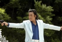 追龙2强势出装攻略男（全面解析追龙2男主角的出装策略，助你成为巅峰玩家！）